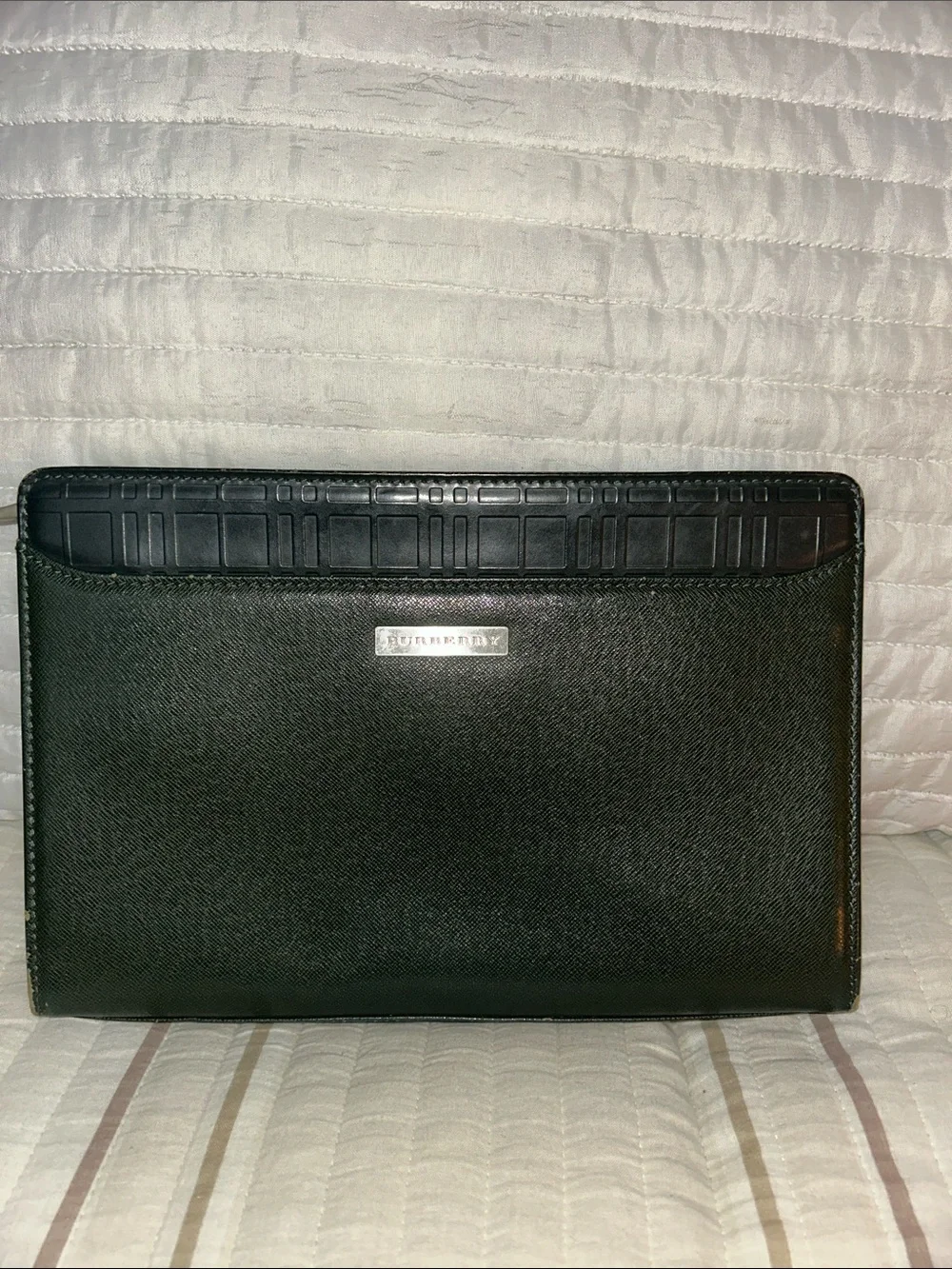 Burberry vintage green clutch